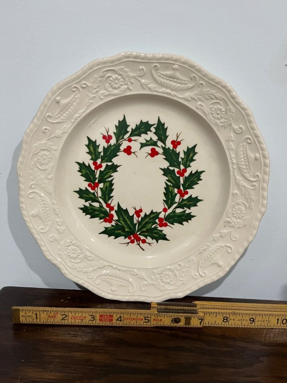 Vintage Canonsburg Adam Antique Embossed Christmas Wreath Plate